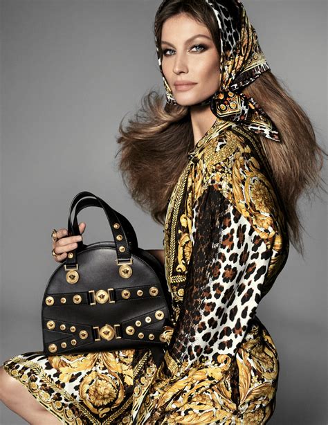 versace new campaign 2018|Versace's Spring 2018 Campaign Is Stacked With a Supermodel .